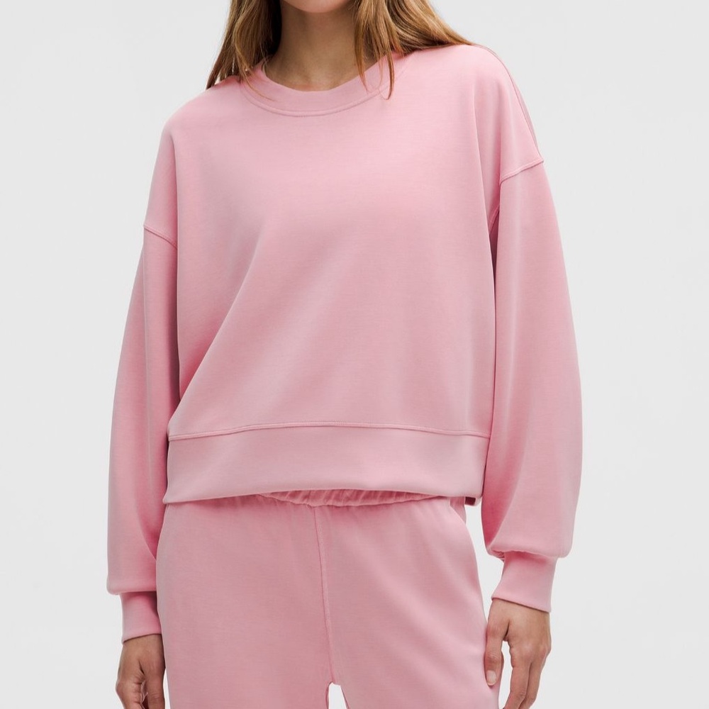 Lululemon Scuba Oversized Crop Crew